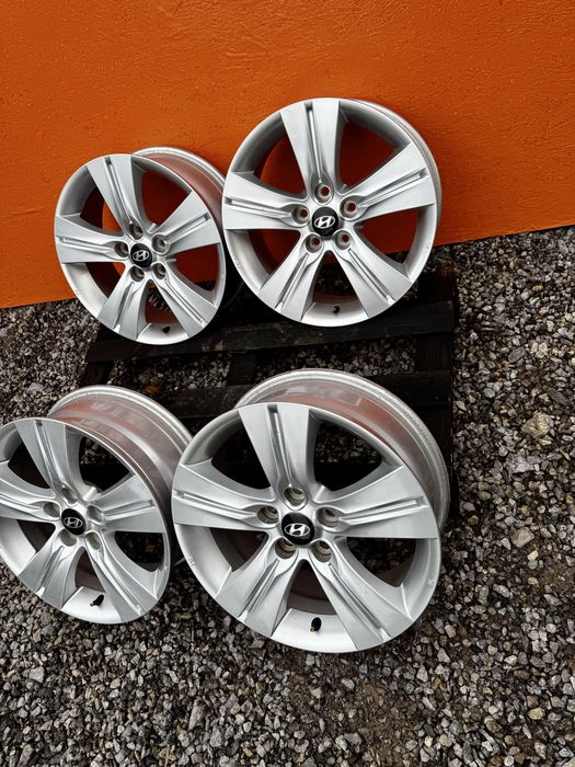 Диски киа хундай R17 5.114,3 ET35 цо 67.1 підходять на різні авто