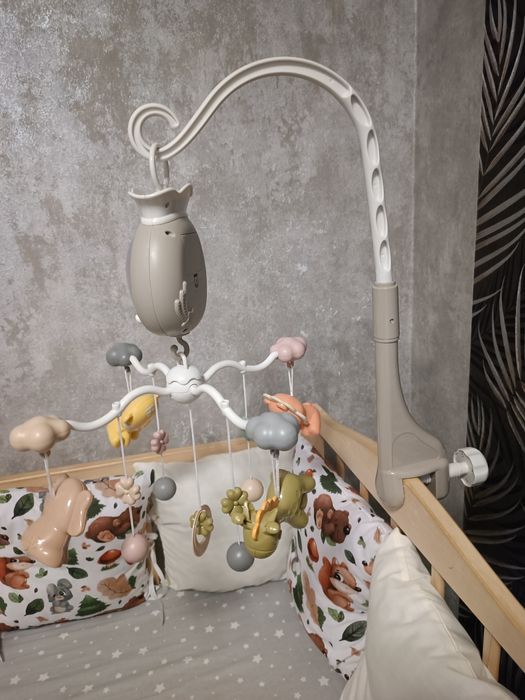 Мобіль дитячий на ліжечко