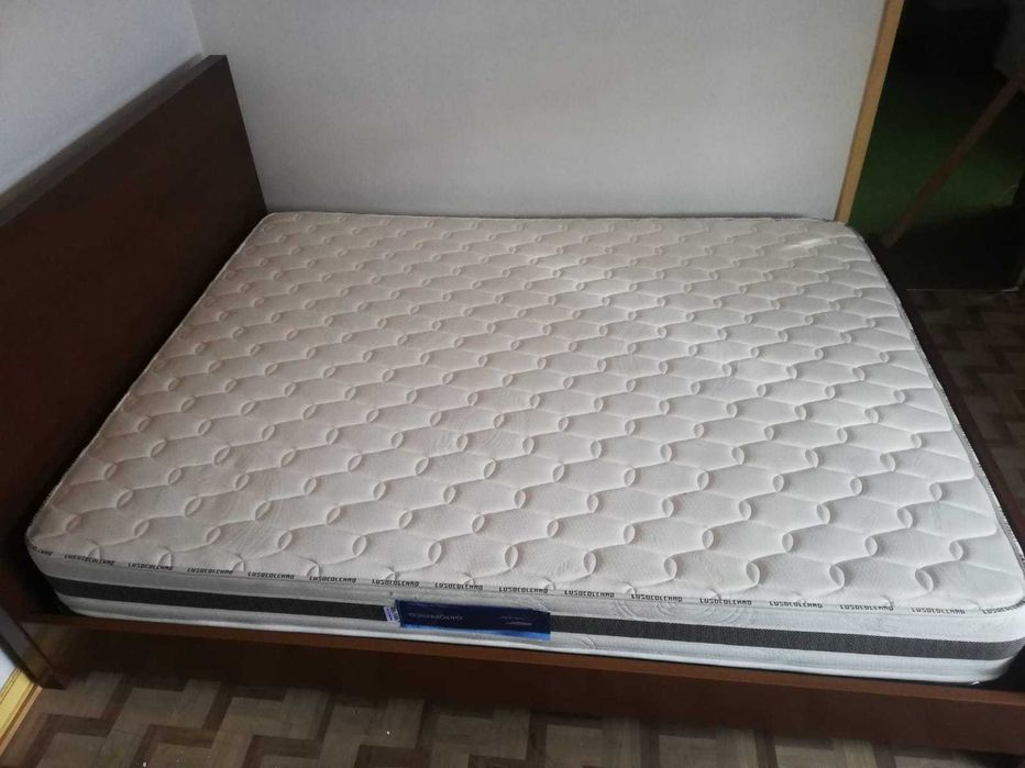 Camal de casal com colchão