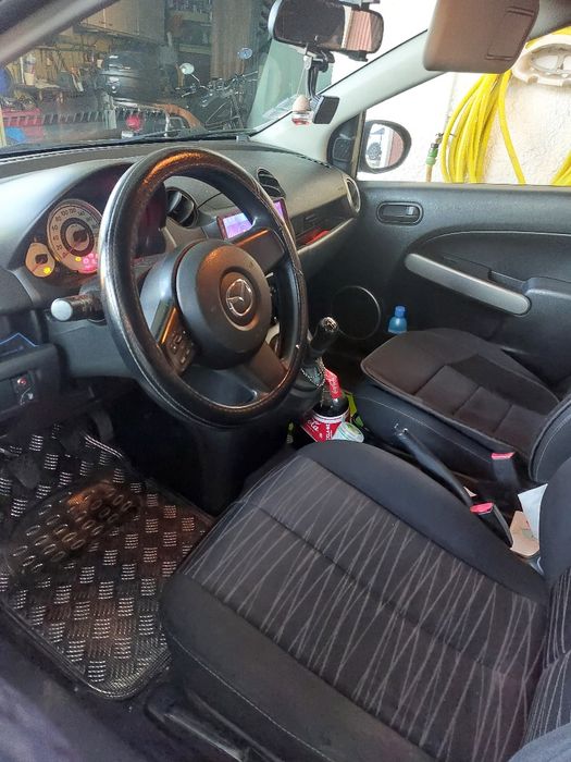 Vendo mazda 2 bifuel