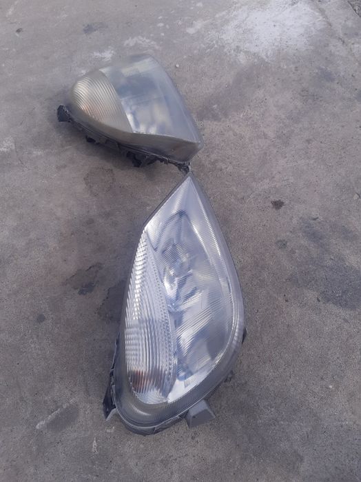 Mercedes W414 VANEO - lampa lampy przód KOMPLET