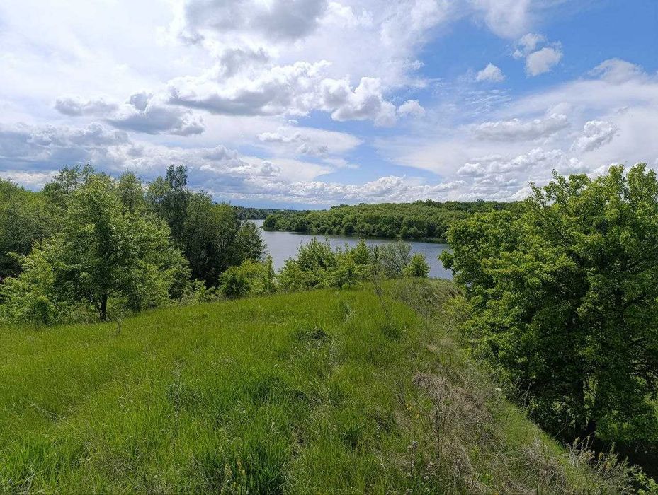 Продається ділянка з видом на річку Рось в с. Глибічка