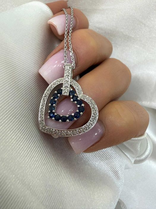 Wisiorek serce z diamentami