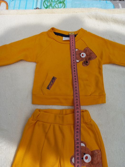 Костюм унісекс на 9 місяців