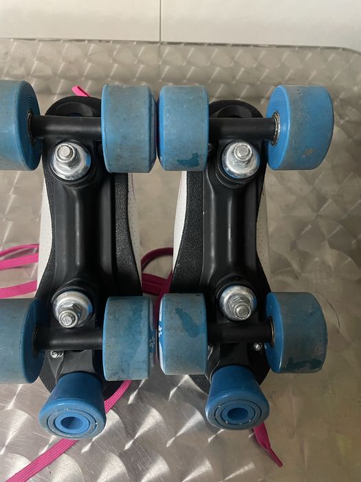 Patins de rodas mais proteçoes