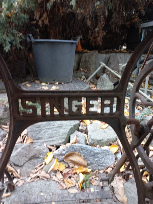 Швейна машинка SINGER