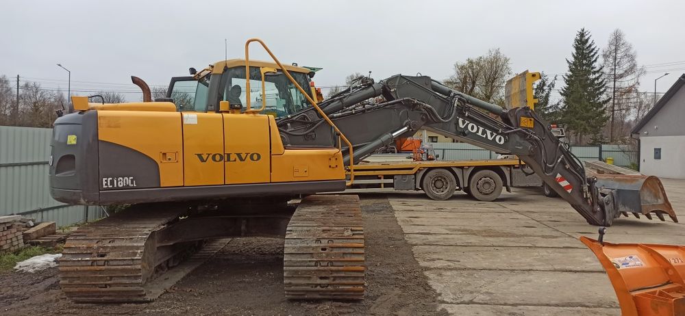 Volvo ec180c   Jcb Cat  Deutz ec210 ec220