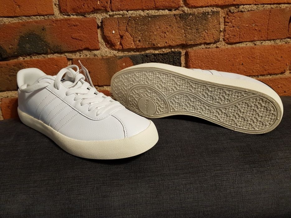 Buty  ADIDAS VLCOURT VULC AW3930 Rozmiar 44  
