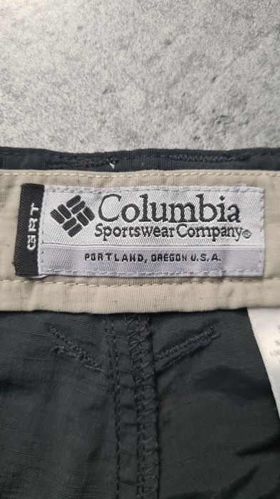 Krótkie spodenki Szorty Columbia. Grafitowe. Rozmiar W34