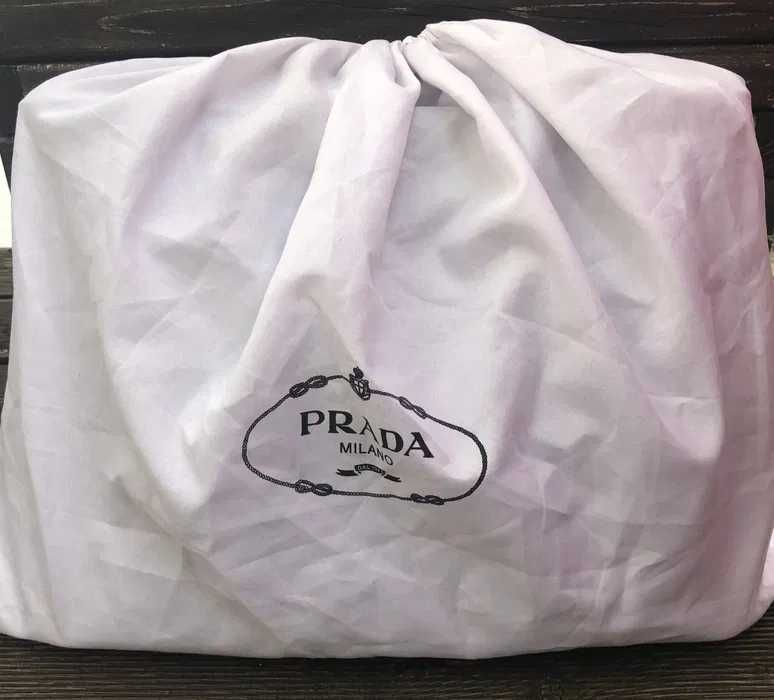 Prada - torebka z certyfikatem oryginalności