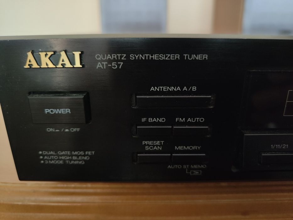 Tuner AKAI AT-57