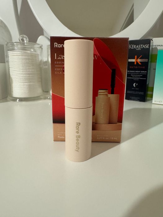 Rare Beauty tusz do rzęs maskara