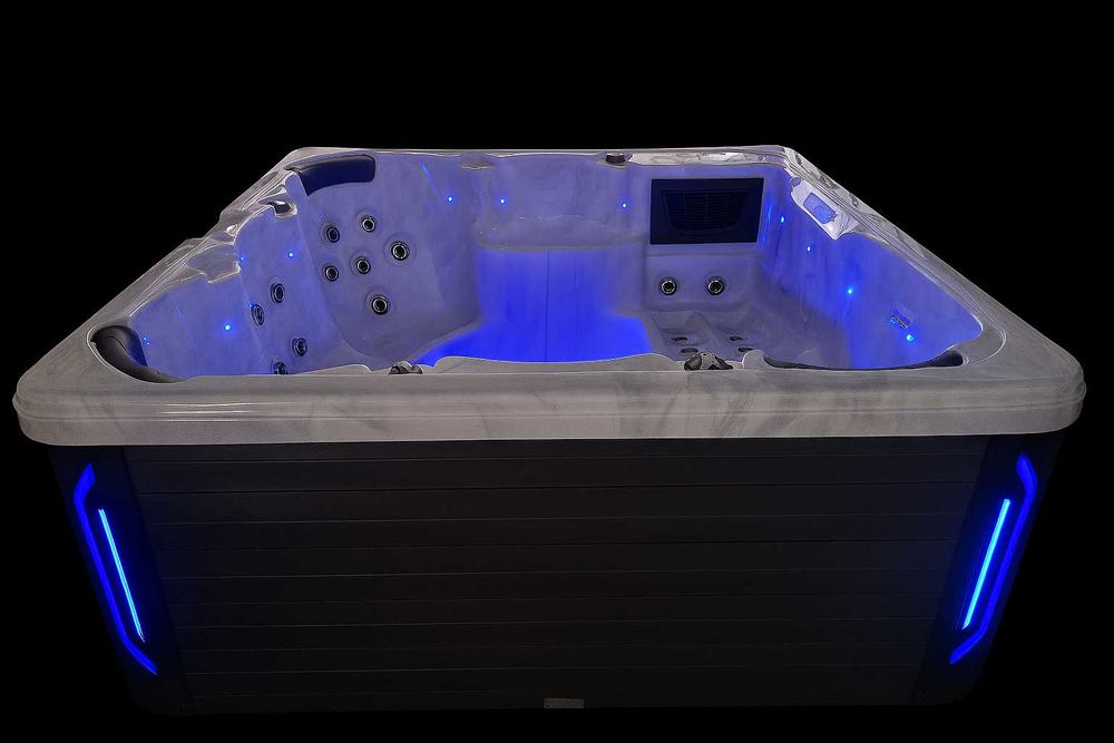 Jacuzzi ogrodowe SPA Balboa 220x220 cm Akryl. Kompletne pokrywa schody