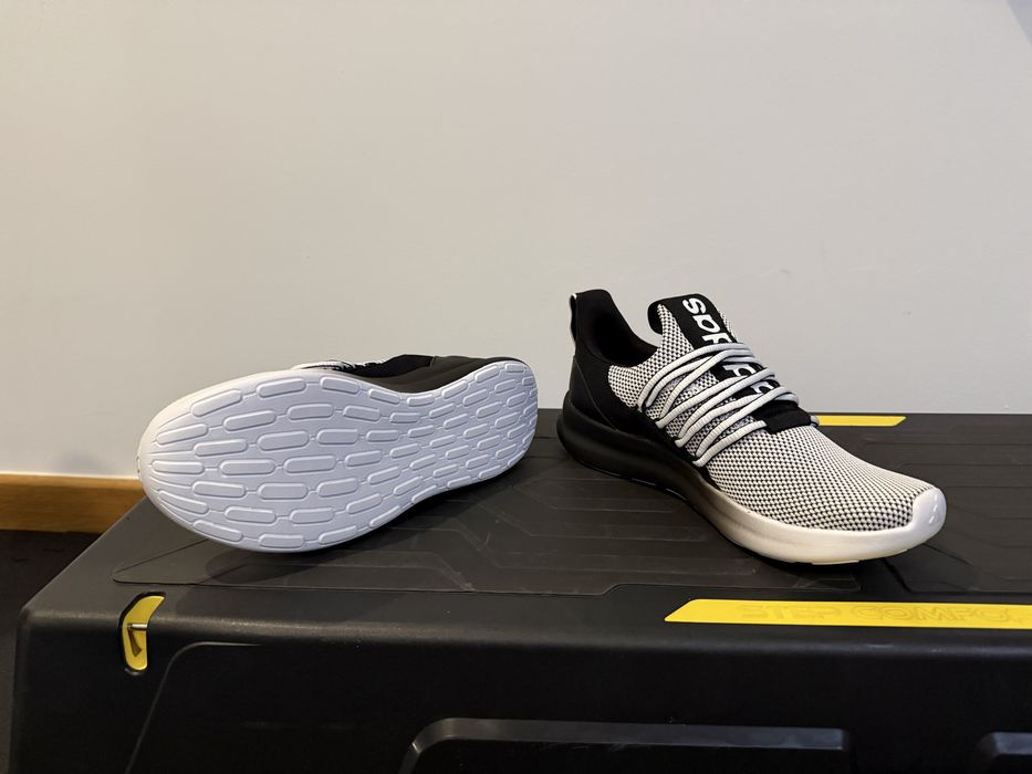 2 pares de tenis novos. Asics e adidas
