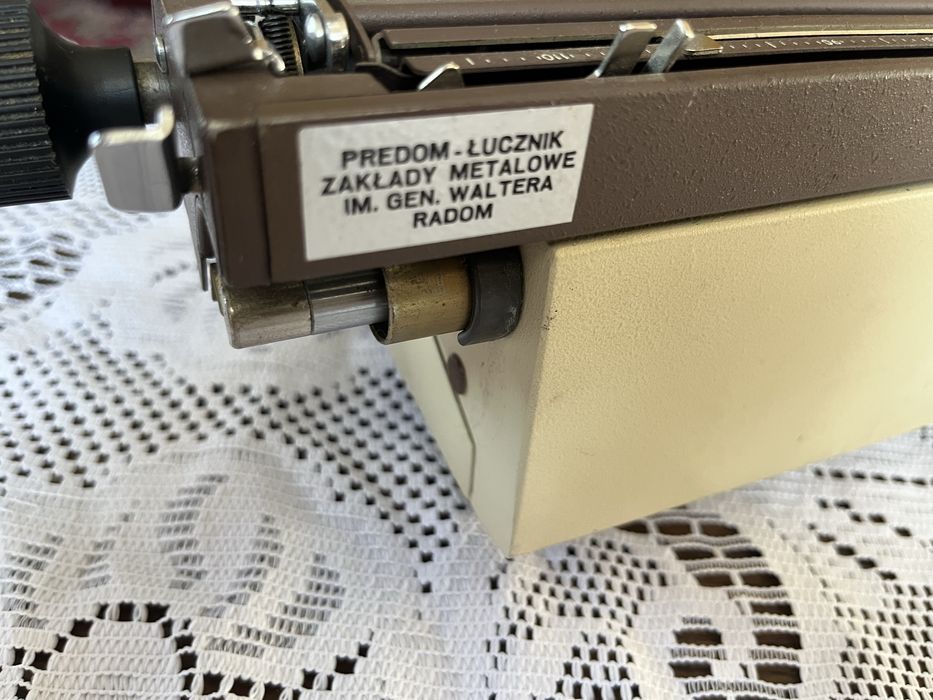 Maszyna do pisania Predom Łucznik 1313 PRL w walizce  24