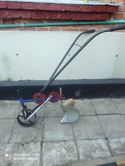 Ручний обгортувач ,інструмент в гарному стані.1450 грн.