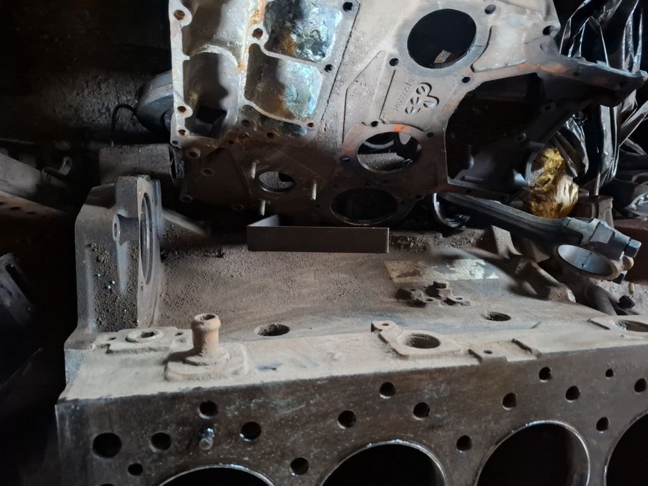 Silnik perkins AA 1004 AB części blok głowica wał podstawa alternator