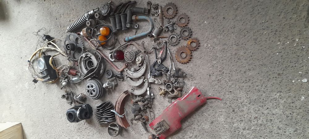 Продам  запчастини до мотоцикла иж  юпитер