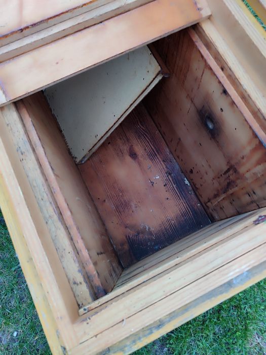 Вулик для бджіл на 2 сімї