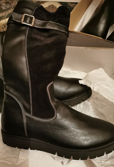 Шкіряні чоботи 35 розмір