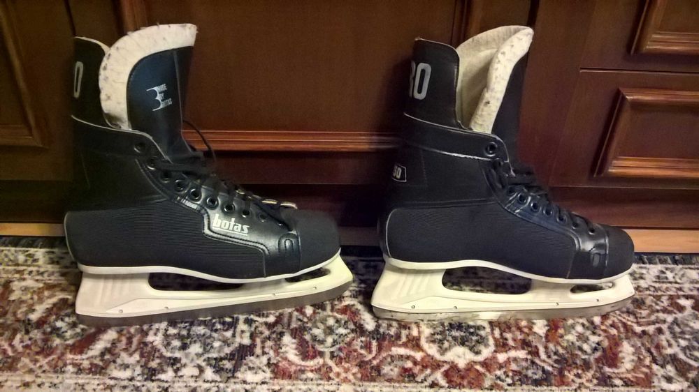łyżwy hokejowe marki Botas - rozmiar 42,5