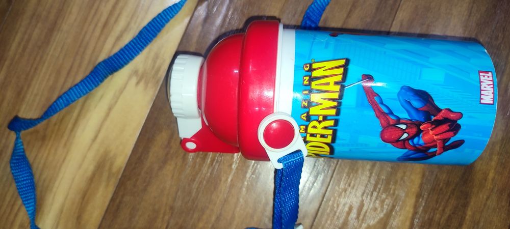 Nowy bidon Spiderman.