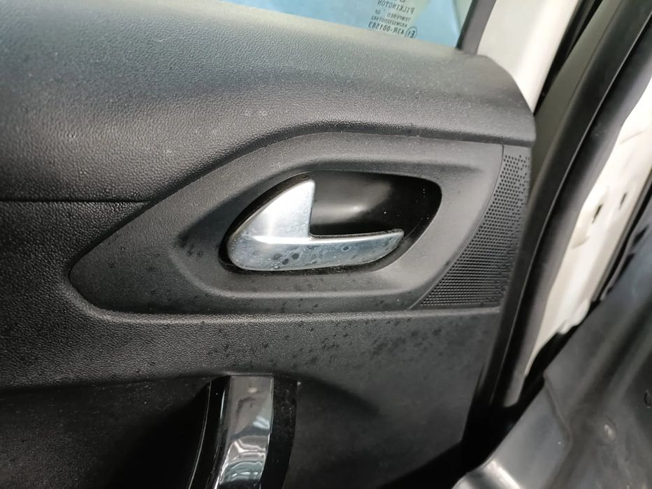 Puxador interior porta trás esquerdo PEUGEOT 208