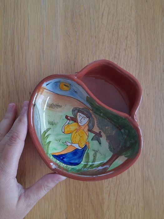 Hand-Painted Vintage Ceramic Set64563981239171123