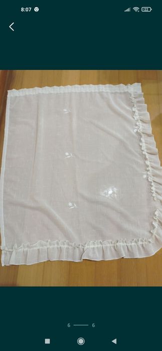 Cortinas beje em bom estado