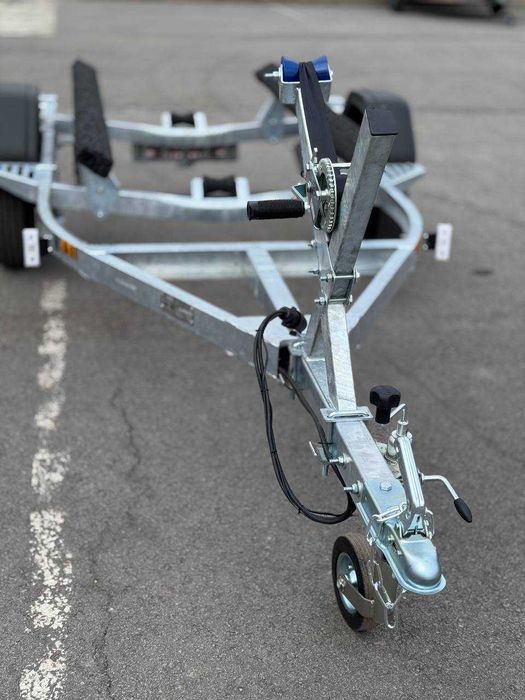 Прицеп для перевезеня гидроцикла, лодки.