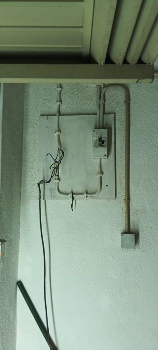 Vendo garagem box com 15 metros quadrados