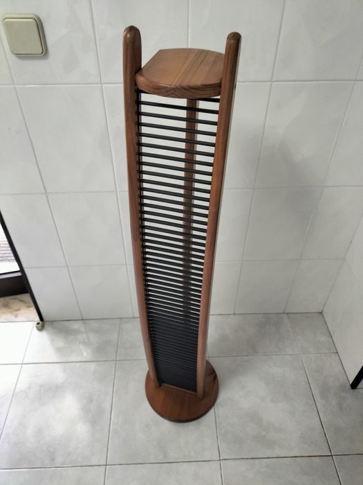 Suporte para Cd's em madeira
