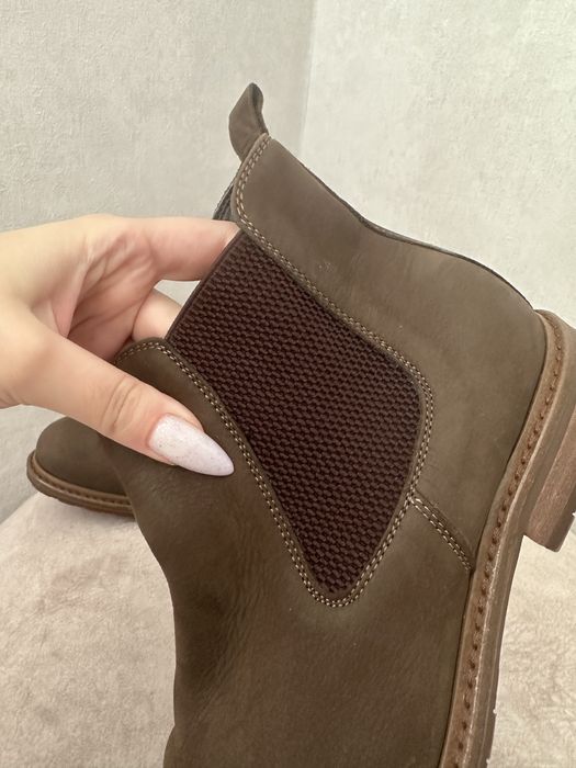 Жіночі черевики челсі Tamaris 38р