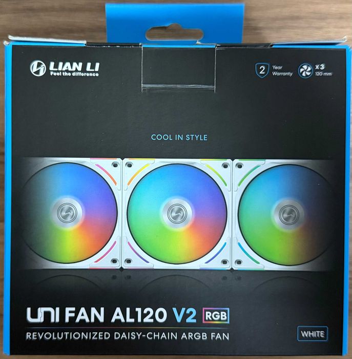 Ventoinhas Lian Li + Controladora