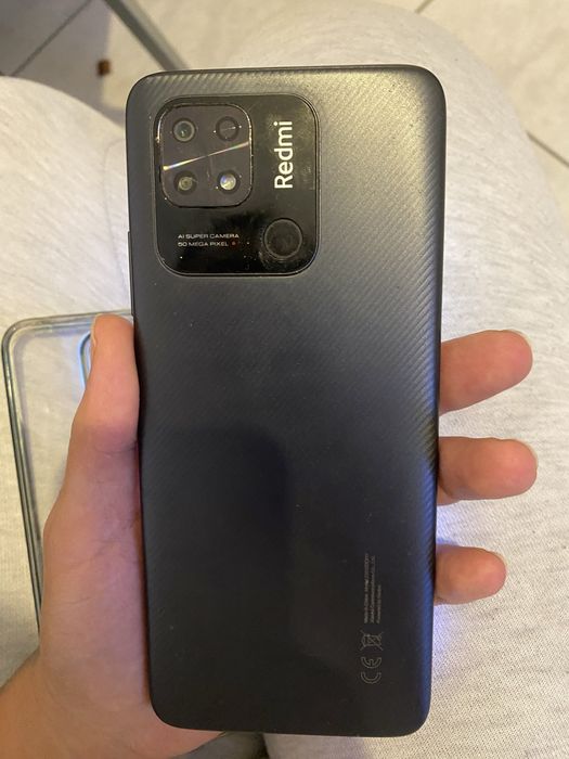 Xiaomi 10C com capa e carregador