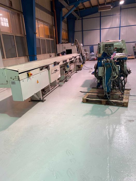 Sprzedam podajnik pręta do tokarki