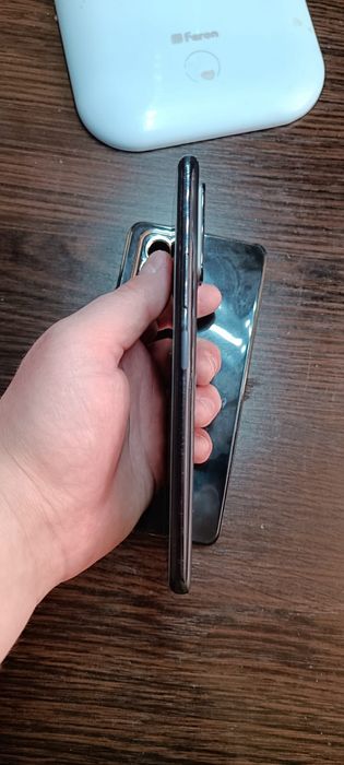 Продам смартфон Xiaomi Redmi Note 10 Pro 6/64