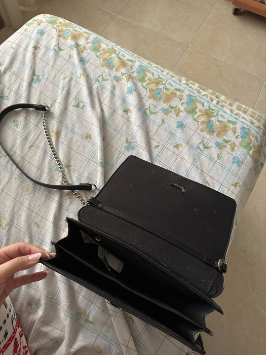 Mala Preta Stradivarius