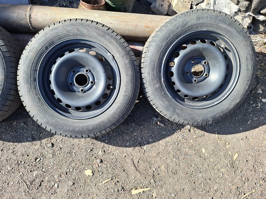 Шини Nokian Nordman RS2 195*65 r15 з дисками Рено Меган3