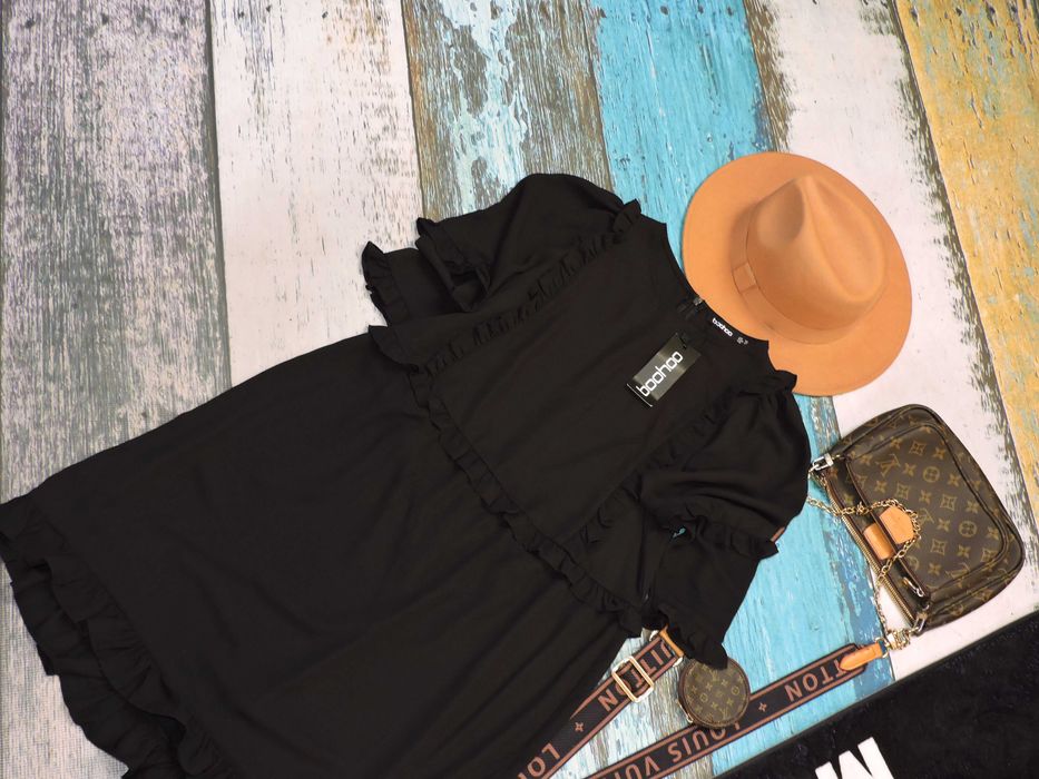 Boohoo Nowa czarna sukienka falbanki m