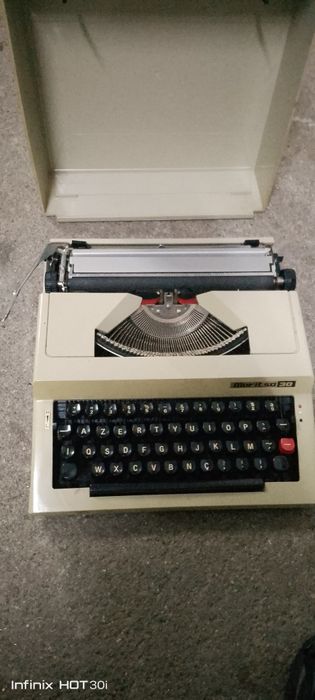 Máquina de escrever manual