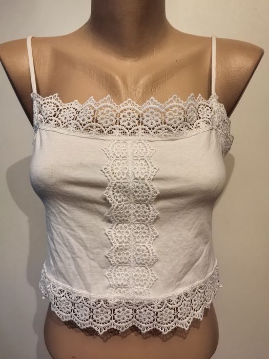 Primark biały top, crop top na ramiączkach rozm 34/36, koronka, nowy
