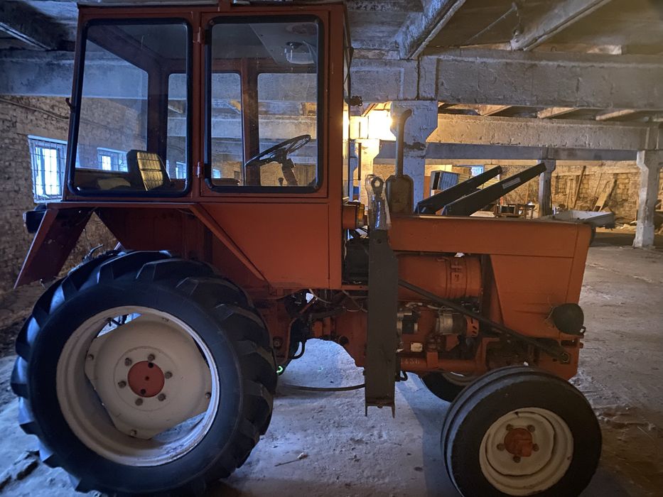 Т-25 з навантажувачем