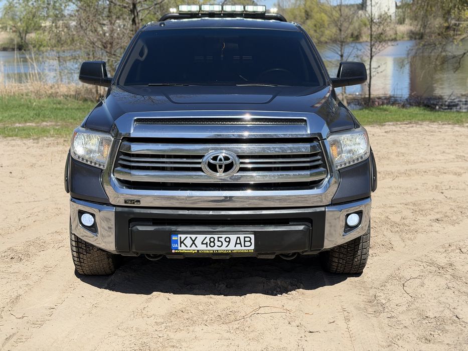 Продам Toyota Tundra