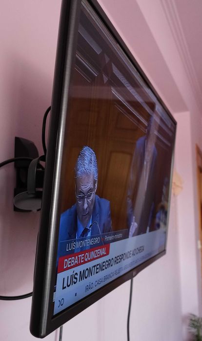 Smart TV 4K LG 32LF5800 de 32" (81,3cm)