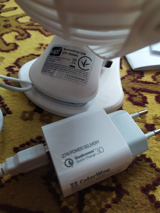 Продам вентилятор USB , UTF-256 Wh.