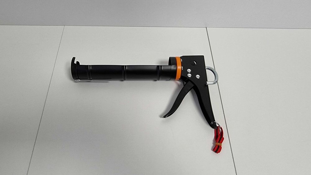 Pistolet do silikonu + zestaw 5w1 do fug i uszczelnień