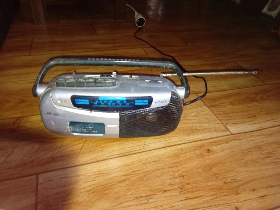 Radio magnetofon