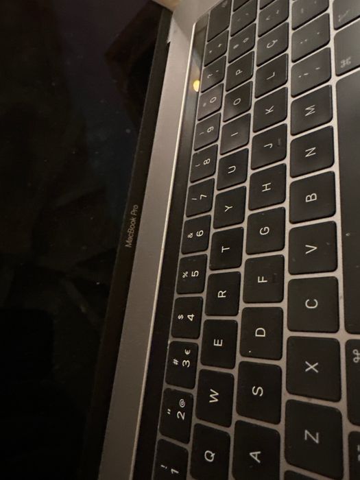 MacBook Pro para peças