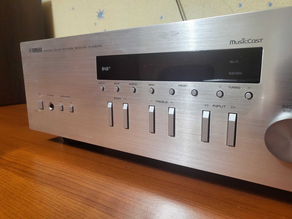 Yamaha musiccast R-N303D